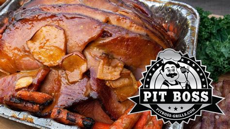 Pitboss ham. This spiral cut smoked ham is perfect for the holidays. It’s so easy to make. Give it a try this holiday season!! #smokedham #christmasdinner #pitbossnation. 