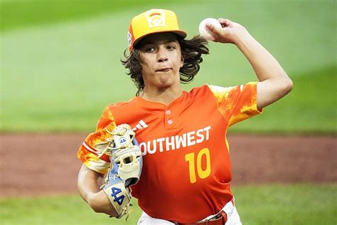 Pitchers winning the day at Little League World Series as runs are down
