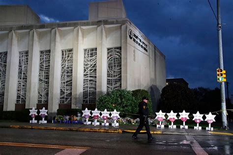 Pittsburgh Jews keep defying hate as synagogue trial nears