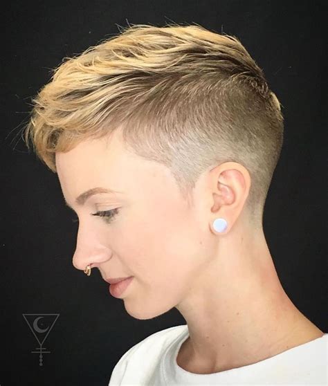 Rules for long or round faces. The rule is flat on top with wavy sides for long or thin faces. But on a round face, choppy layers with uneven tips can give you a flattering low volume look at the sides, whilst leaving you enough hair on top for the height you need. Pixie Haircut with Long Bangs: Short Hairstyles for Long Face Shape /Via. 