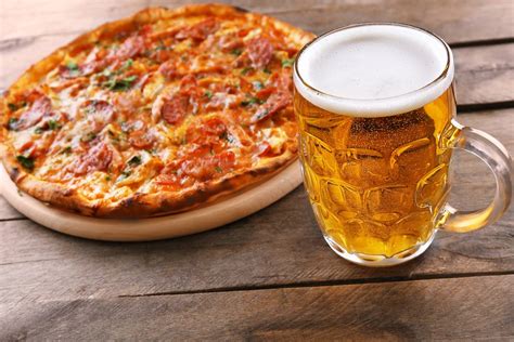 Pizza and beer. The best beer to enjoy with the classic pizza is an American Brown Ale. The light malty caramel sweetness matches perfectly with the spice of the pepperoni. Good options: Samuel Smiths Nut Brown Ale, Newcastle Brown Ale, and Rogue Hazelnut Brown Ale. Check Prices Now. 