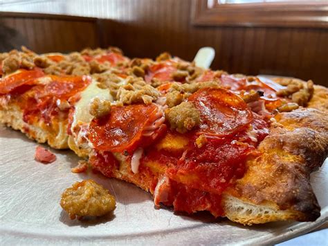 Pizza augusta ga. Pizza Hut, Augusta. 60 likes · 153 were here. Get oven-hot pizza, fast from your local Pizza Hut in Augusta. Enjoy favorites like Original Pan Pizza, Breadsticks, WingStreet Wings, Hershey's... 