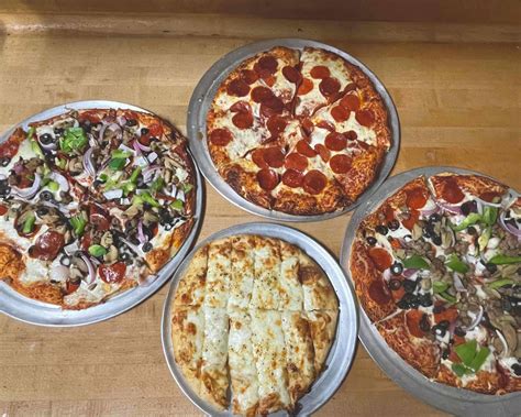 Pizza fresno. Pizza Bringing the best fusion pizza from British Columbia, Canada to the heart of California, Fresno! The finest pizza in all the land! Create Your Own Pizza Comes with … 