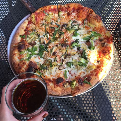 Pizza grand rapids. 11 Oct 2016 ... Michigan's Best pizza in Grand Rapids delivers old and new favorites · -Harmony Brewing, Grand Rapids · -The Mitten Brewing Company, Grand ..... 