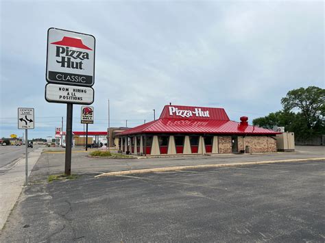 Visit your local Pizza Hut at 6633 Indian River