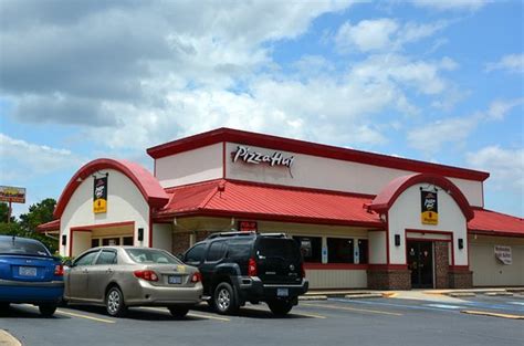 Pizza hut concord nc. 823 S. Main St. Open until 1:00 AM. 823 S. Main St. Crescent Square. Shopping Center. Graham, NC 27253. (336) 226-0077. What is Pizza Hut Express? Visit your local Pizza Hut at 2037 University Drive in Burlington, NC to find hot and fresh pizza and more. 
