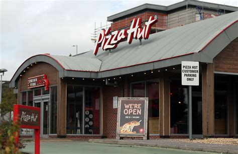 Pizza hut dine in locations near me. Visit your local Pizza Hut at 1544 Larpenteur Ave. W. in Saint Paul, MN to find hot and fresh pizza, wings, pasta and more! Order carryout or delivery for quick service. ... Food Places Near Me. Pizzeria Near Me. FAQs. Does Pizza Hut Offer Delivery? ... Availability of fried WingStreet® products and flavors varies by Pizza Hut® location. If ... 