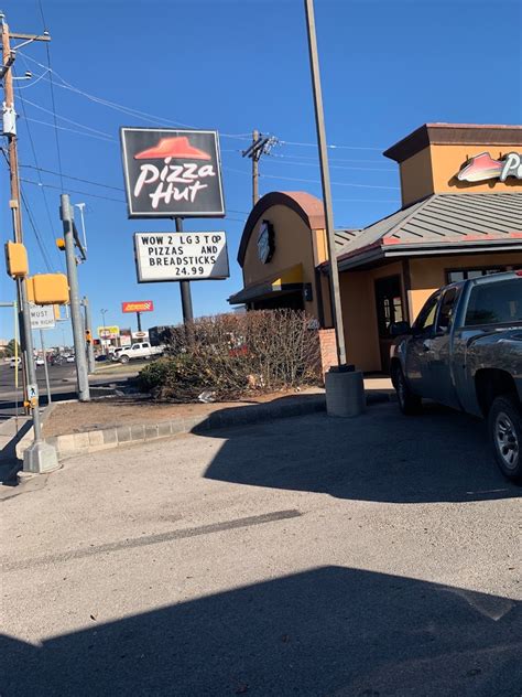 Pizza hut odessa tx. Pizza Hut, Odessa. 177 likes · 4,066 were here. Get oven-hot pizza, fast from your local Pizza Hut in Odessa. Enjoy favorites like Original Pan Pizza, Breadsticks, WingStreet Wings, Hershey's... 