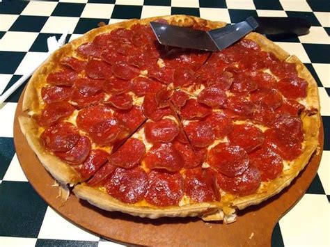 Pizza hut pepperoni lovers. Meat Lover's® Pizza is a six-meat pizza with over a pound of meat and cheese on every slice. It is available in large and small sizes, and you can order it online at Pizza Hut. 