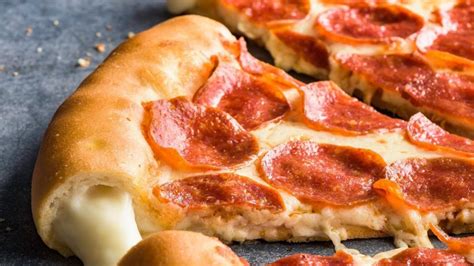 Pizza hut stuffed crust. Things To Know About Pizza hut stuffed crust. 