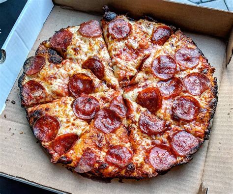 Pizza in boston. Top 10 Best Chicago Style Pizza in Boston, MA - March 2024 - Yelp - Volo Craft Pizza, Ernesto's, Quattro, 4 Corners Pizza, Santarpio's Pizza, The Salty Pig, Galleria Umberto, Ciao! Pizza & Pasta, Tenderoni's, Tenderoni’s 