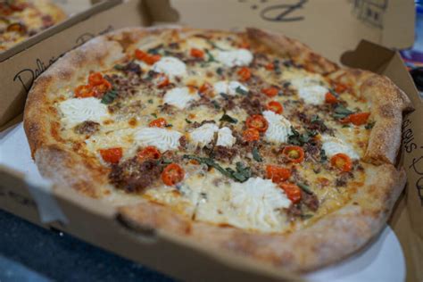 Pizza in pittsburgh. Things To Know About Pizza in pittsburgh. 
