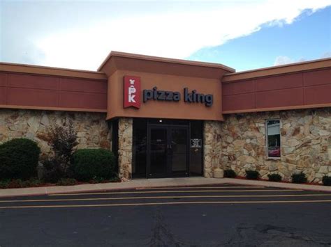 Pizza king council bluffs. Order Sm Build a Pizza online from Pizza King. Cheese and Sauce Included in Price ... Pizza King - Council Bluffs Location and Ordering Hours (712) 323-9228. 1101 North Broadway, Council Bluffs, IA 51503. Open now • Closes at 9:30PM. All hours. Order online. This site is powered by. 