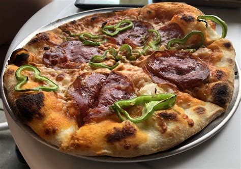 Pizza lobo. Executive Chef Matt Wilde created our unique “ Pilsen-style Pizza ” in 2019 at our first Bob’s Pizza location in the Pilsen neighborhood of Chicago.. Our signature dough is crafted with Old Style beer. Our 16-inch “Pilsen-style Pizza” serves two to three guests. It’s similar in sturdiness and thickness to New York-style pizza while also showcasing Neapolitan-style … 