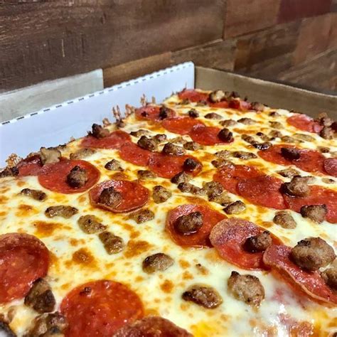 Pizza loveland co. Pizza is one of the most popular foods in the world. It’s loved by people of all ages and backgrounds. It’s no wonder that people are always on the lookout for the perfect pizza ne... 