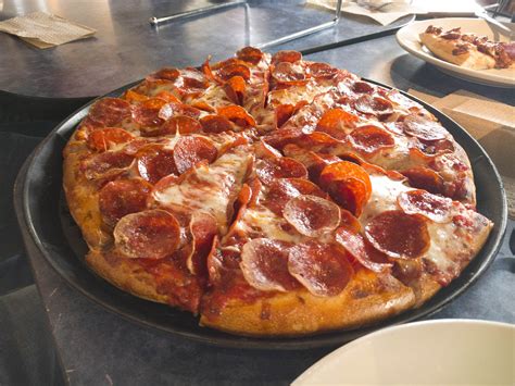 Pizza pier. View the Menu of Pier 28 Pizza & Grill in 344 Nautical Circle, Kimberling City, MO. Share it with friends or find your next meal. Pier 28 Pizza and Grill is located inside Port of Kimberling,... 