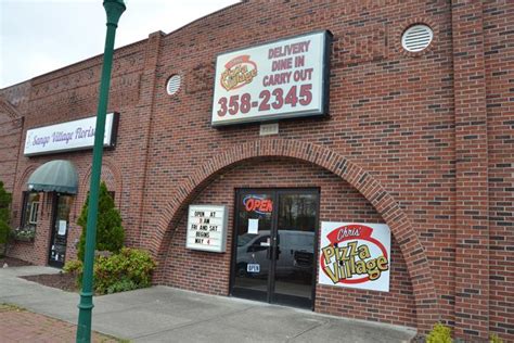 Pizza places in clarksville tn. Caprigios Pizza is a Clarksville staple, serving pizza, calzones, subs, and more! In addition to their specialty pizzas that are served hot and oven fresh, ... 