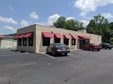 Pizza plus mountain city tn. Are you a dessert lover who is always on the lookout for a sweet treat that will satisfy your cravings? Look no further than Cake Buds in Johnson City, TN. This delightful bakery o... 