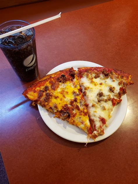 Pizza rochester mn. Domino's Pizza, Rochester. 13 likes · 27 were here. Visit your Rochester Domino's Pizza today for a signature pizza or oven baked sandwich. We have coupons and specials on pizza delivery, pasta,... 