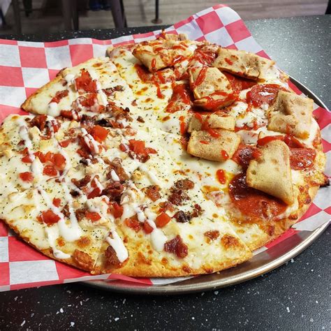 Pizza sioux falls. Take-out pizza from locations like Pizza Hut and Dominoes can be left out unrefrigerated for up to 24 hours. Pizza tends to become dry and hard when it sits at room temperature for... 