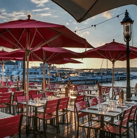Places to eat in alexandria la. Ranging from local restaurants to national favorites, outdoor lakeside seating to cozy indoor ambiance, discover all the great restaurants in Alexandria to ... 