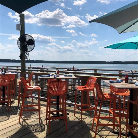Places to eat in hilton head. Top 10 Best Breakfast Restaurants in Hilton Head Island, SC - March 2024 - Yelp - Palmetto Bay Sunrise Cafe, Southern Coney and Breakfast, Bad Biscuit, A Lowcountry Backyard, Nectar Hilton Head, Watusi Cafe, Stack's Pancakes, Kenny B's French Quarter Cafe, Lucky Rooster Kitchen + Bar, Gringo's Diner 