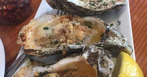 Food to Try at these Places to Eat – Shreveport, Louisiana. Marinated Crab Claws at Ernest’s Orleans Restaurant . One iconic Shreveport Restaurant is Ernest’s Orleans. This restaurant is an .... 