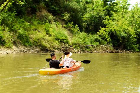 Places to go kayaking near me. The Lake Monroe boat rentals has kayaks, canoes and paddle boards. They have also added jet skis, pontoons and double decker boats that includes slides. You can find the rental shop on the campgrounds at Paynestown state recreation area. Call 812-837-9909 for all reservations. 