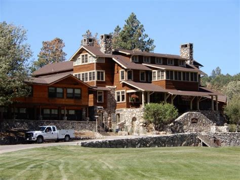 Places to stay in custer south dakota. Apr 12, 2017 · Comanche Lodge. Custer. Comanche Lodge, a property with barbecue facilities, is located in Custer, 9.2 km from Black Hills National Forest, 19 km from Crazy Horse Monument, as well as 46 km from Rush Mountain Adventure Park. This property offers access to a balcony and free private parking. 