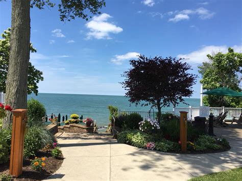 Places to stay in erie pa. LemonDrop Lake-Front Cottage. Fully remodeled in 2023 LemonDrop Cottage is a Lake-Front property, with direct access to Lake Erie. Lake viewable from Kitchen or Bedroom windows. Mar-2023 all New Windows, Bathroom doubled (2x) in size, new 12K AC. 2021-Hickory hardwood floors,, shower, hot water heater, oven, kitchen table/chairs, king size ... 
