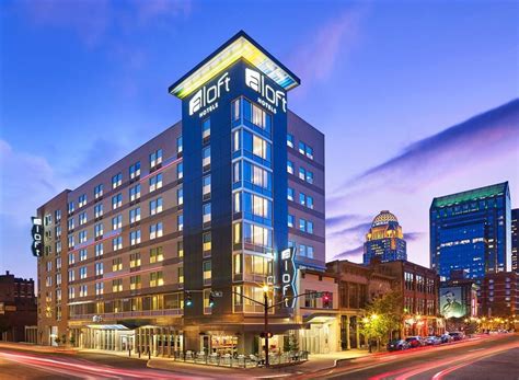 Places to stay in louisville ky. These rooms offer one king or two queen beds with similar amenities and luxurious accommodations as the deluxe guest rooms, but are located on a premier high ... 