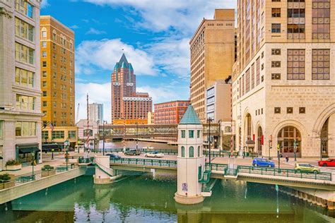 Places to stay in milwaukee. Visit the Harley Davidson Museum. Paddle-board along the Riverwalk. Visit the Grohmann Museum. Best place to stay in Historic Third Ward. Kimpton … 