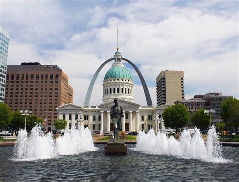 Places to stay in st louis. You can spend hours, even days, enjoying cultural institutions such as the Missouri History Museum, Saint Louis Art Museum, Saint Louis Science Center, Saint Louis Zoo and The Muny, an outdoor theater that has filled Forest Park with the sounds of Broadway for more than 100 years. 