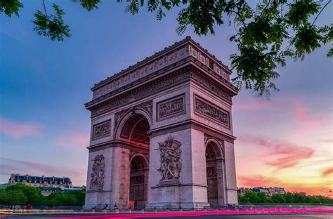 Places to tour in paris