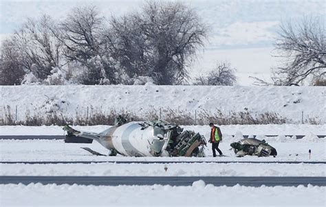 Pilot dies after Embraer Phenom 300 crashes on t