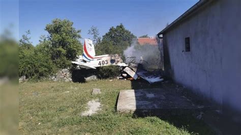 Plane crashes in Croatia, rescuers search for crew