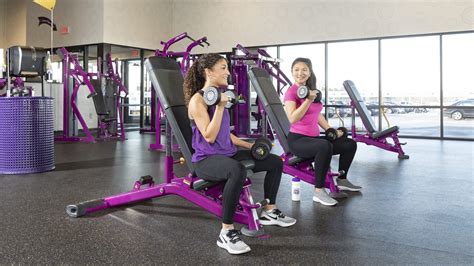 Planet fitness free weights. At Planet Fitness, seniors can take advantage of a variety of exercise equipment, including cardio machines, weight machines, and free weights. They can also participate in group fitness classes, such as yoga, Pilates, and Zumba. 