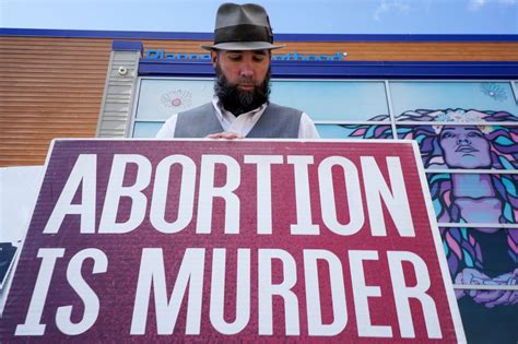Planned Parenthood resumes offering abortions in Wisconsin after more than a year