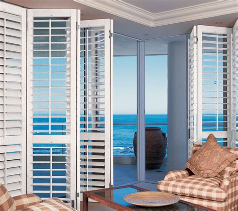 Plantation shutters for sliding doors. When choosing the best configuration of plantation shutters for your sliding glass door, there are a few factors to consider: Door Size: The size of your sliding glass door will determine which configuration is the best fit. For more oversized doors, a bypass configuration may be more suitable, while for smaller doors, a bi-fold or hinged structure may work better. 