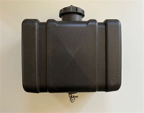 Plastic Fuel Tank, 5 gallon - GXI Parts & Service