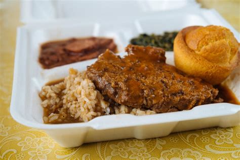 Plate lunches near me. Explore best places to eat lunch in Rio de Janeiro and nearby. Compare reviews of restaurants for your lunch break. 