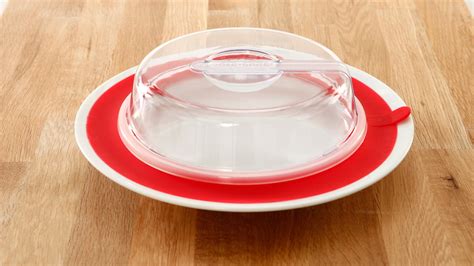 The Plate Topper, a practical device designed to transform a plate into an airtight storage container, was pitched by inventor Michael Tseng on the show, catching …. 
