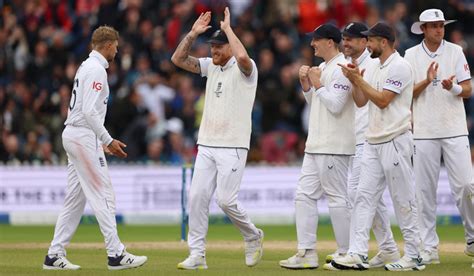 Play finally gets underway in 4th Ashes test between England and Australia