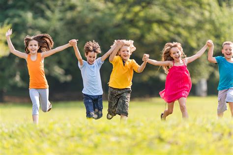 Play outside. The physical benefits of outdoor play are vast and important as kids need it to expend energy, for their cardiorespiratory health, sleep quality, and appetite. "Walking, running, jumping, and ... 