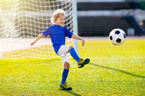 Play soccer. Things To Know About Play soccer. 