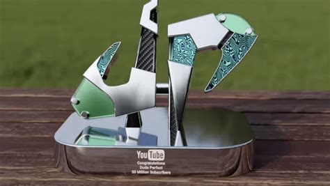 Play youtube video on click custom button. .  ...