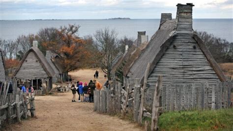 Plimoth Plantation Tow People