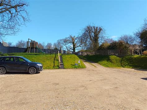 Plough Road parking - Car Parks, Street Parking, Private Garages