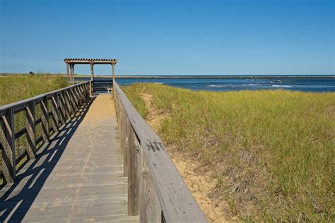 Plum island parker river. Established in 1942, Parker River National Wildlife Refuge consists of 4,700 acres on the southern two-thirds of Plum Island, a barrier island on Massachusetts’ Northeast coast. … 