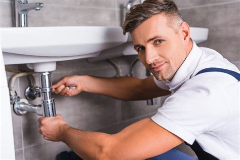 Plumber west palm. Lead/Master Plumbers are considered senior level and typically operate their own truck. Lead & Junior Plumbers must have applicable certifications and licensing required by their state of residence. Compensation: $18.00 - $30.00 per hour. Join the Benjamin Franklin Plumbing Team! We want to make joining our team as easy as possible. 